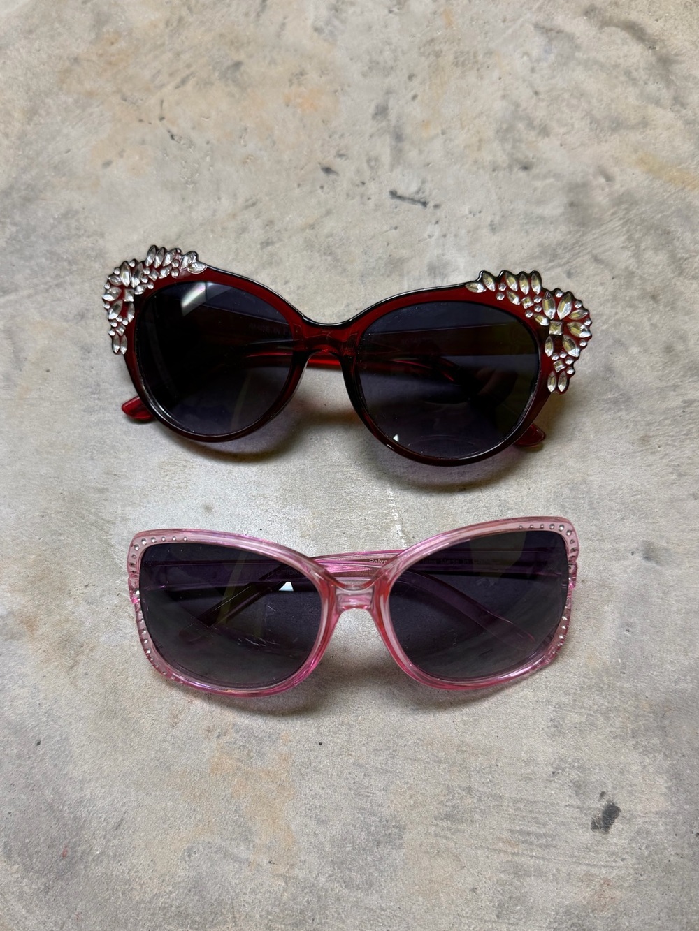 Embellished Red Cat Eye Sunglasses - Women's Fashion Accessory